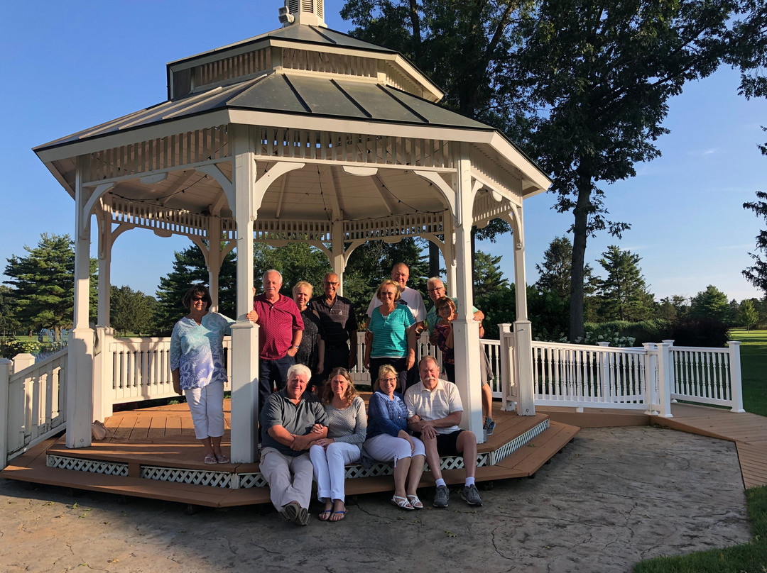 Swan Lake Resort主图