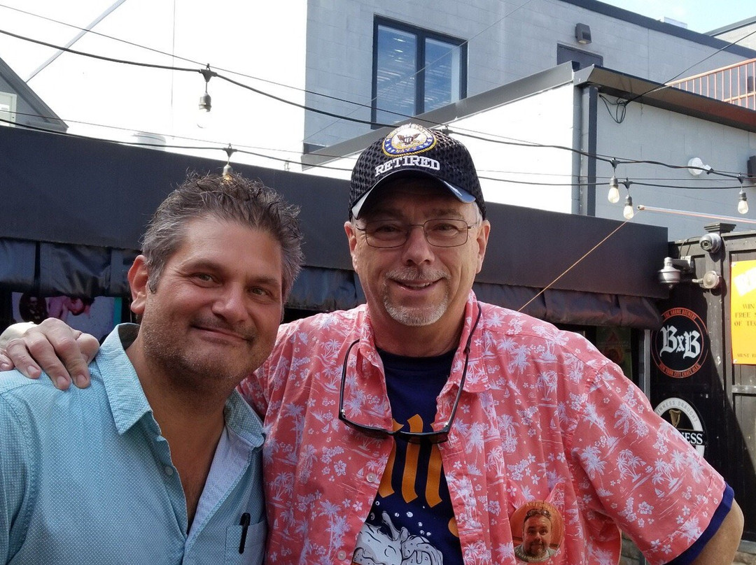 TJ Finley's-Bay Shore必去景点