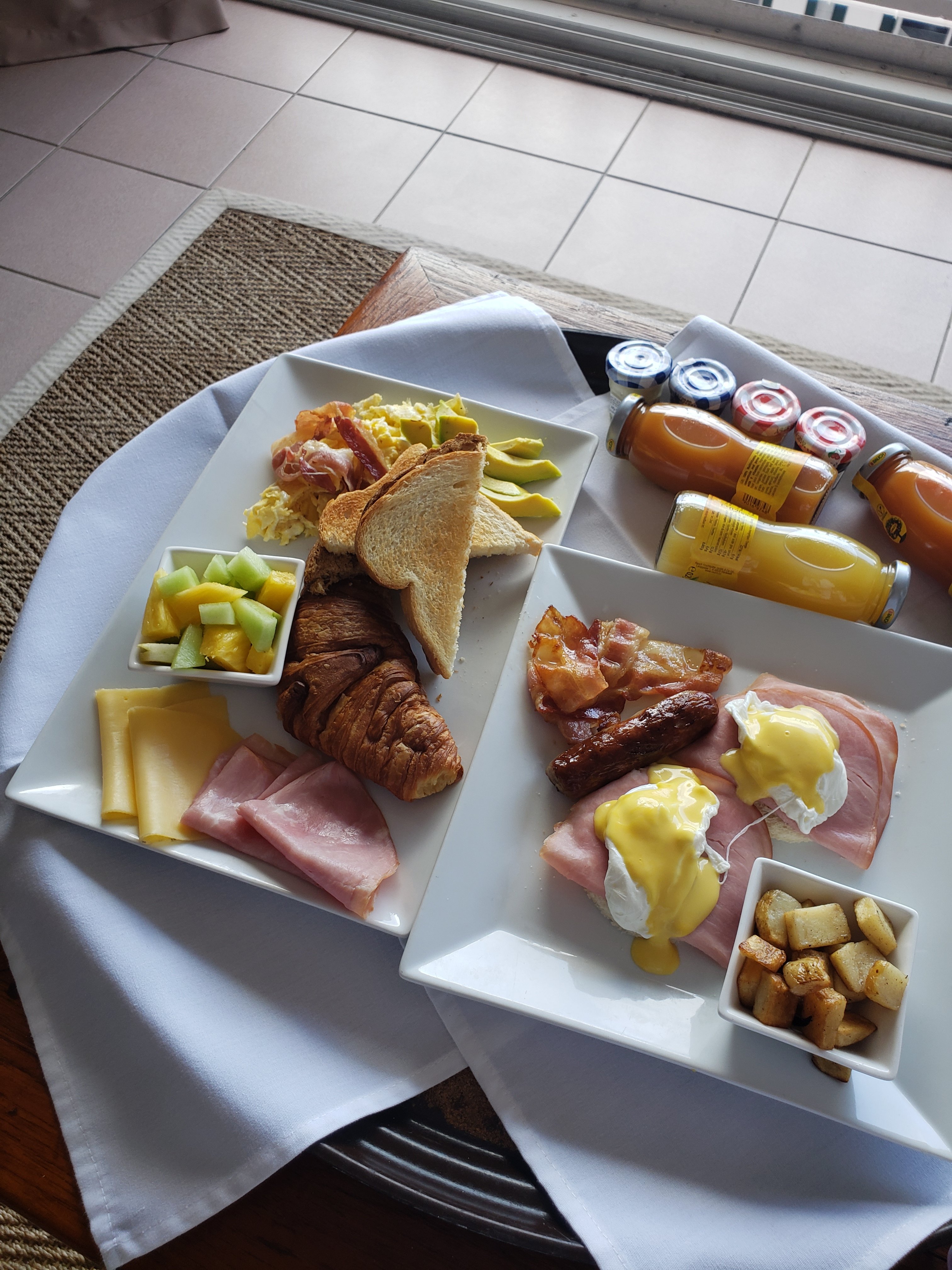 Queen's Hotel, Bar & Kitchen-餐饮