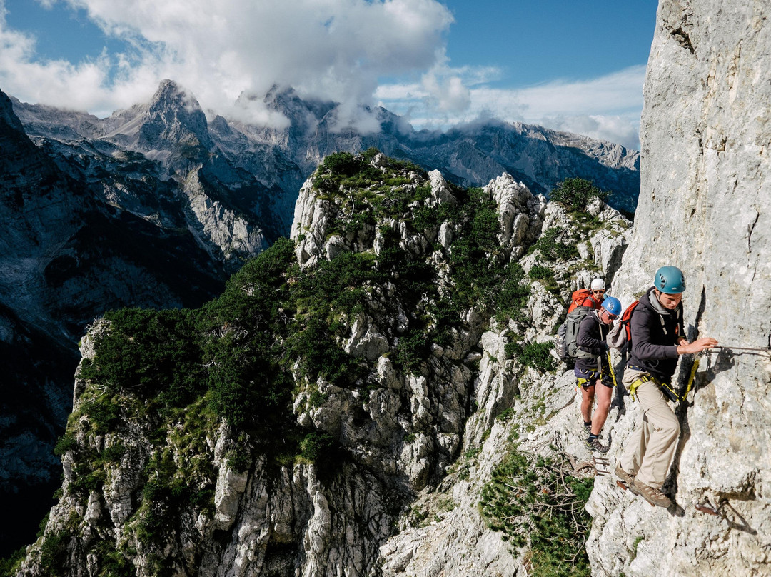 Explore-Share Triglav Climbing Tours-布莱德必去景点