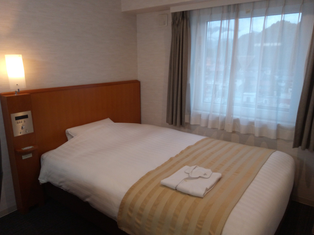 Fine Days Hotel主图