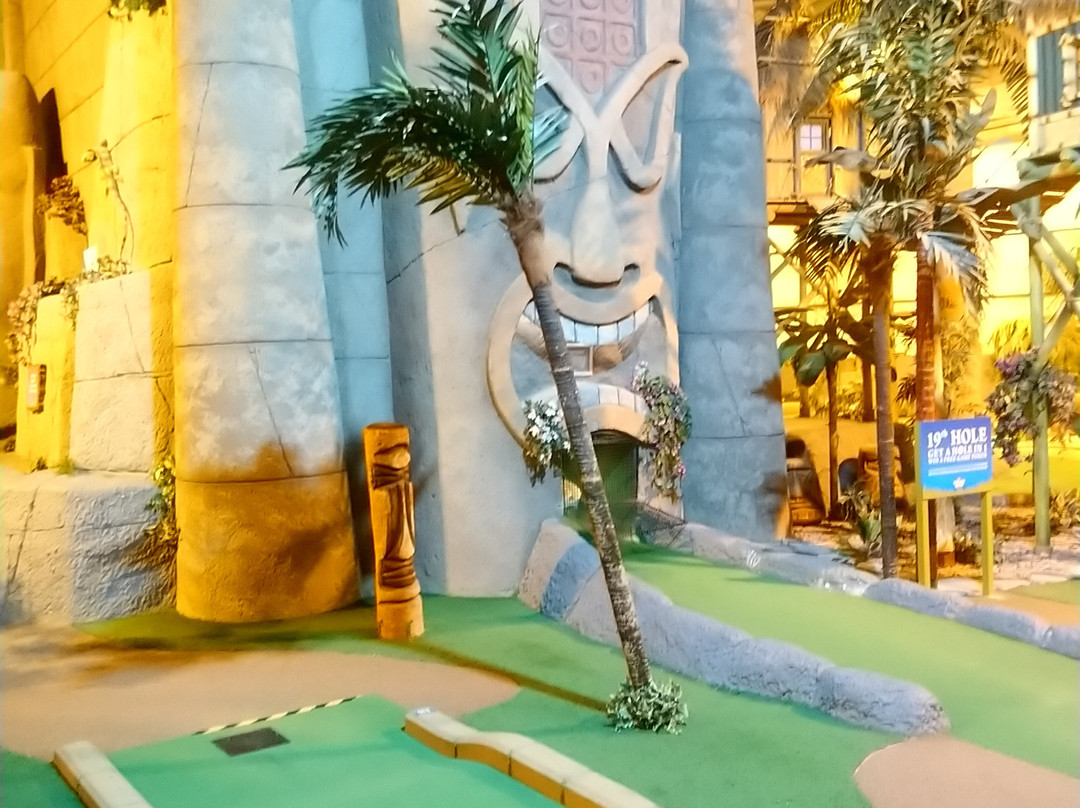 Paradise Island Adventure Golf Glasgow景点图片