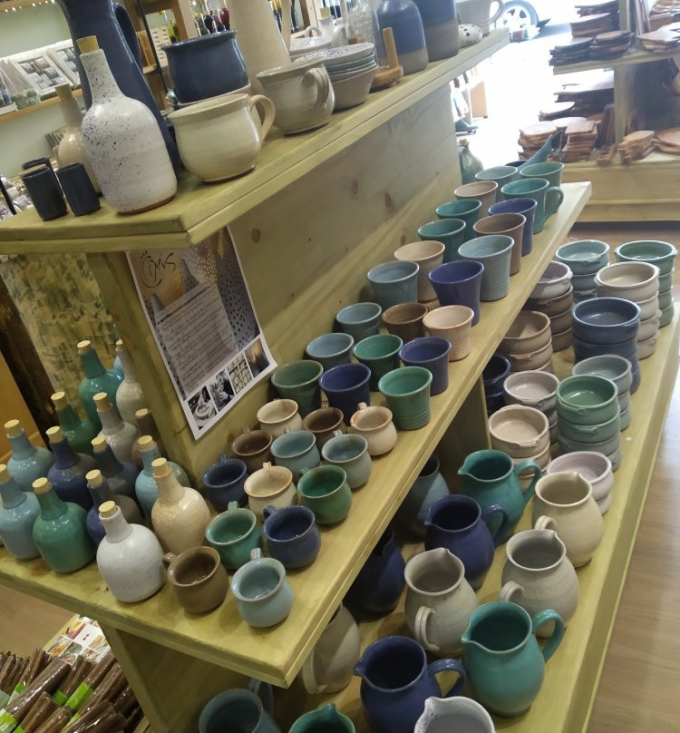 Delicretessen-基萨莫斯必去景点