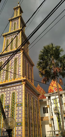 Roudhotul Muchlisin Mosque景点图片