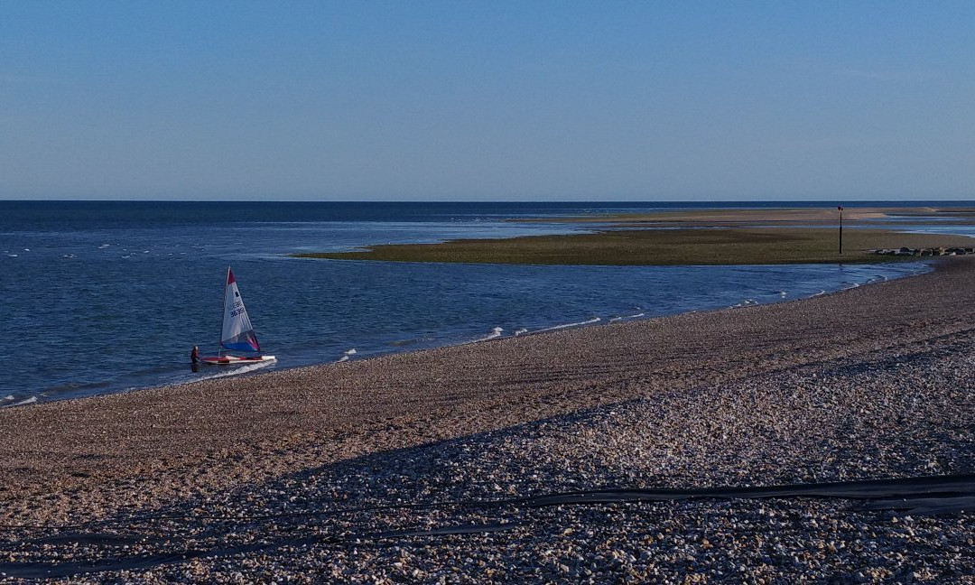 Pagham Beach景点图片