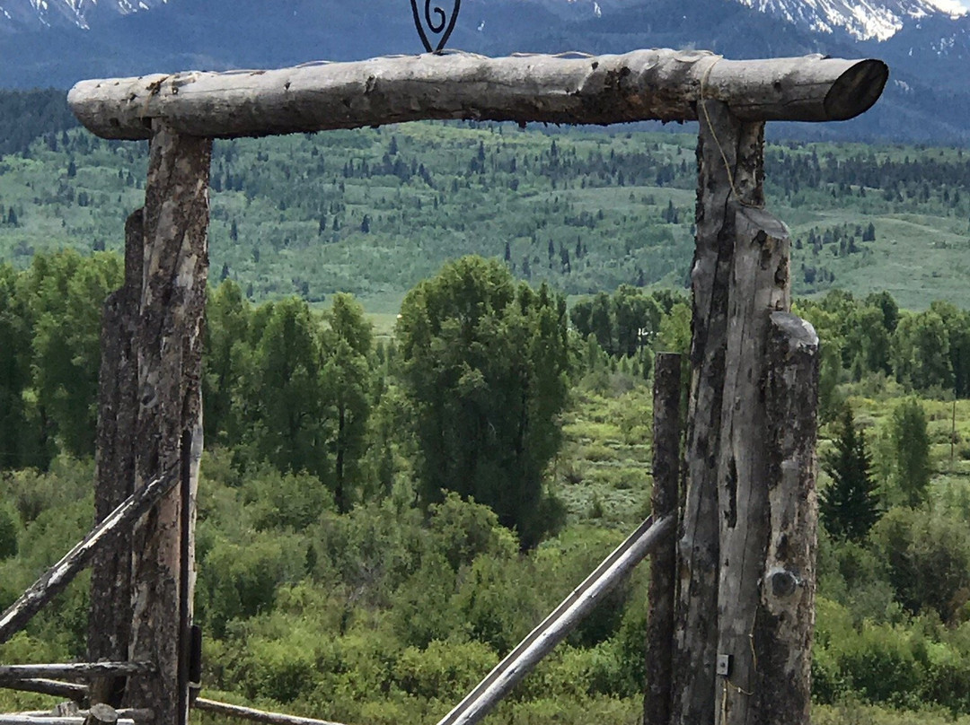 Heart 6 Ranch Horseback Riding-莫兰必去景点