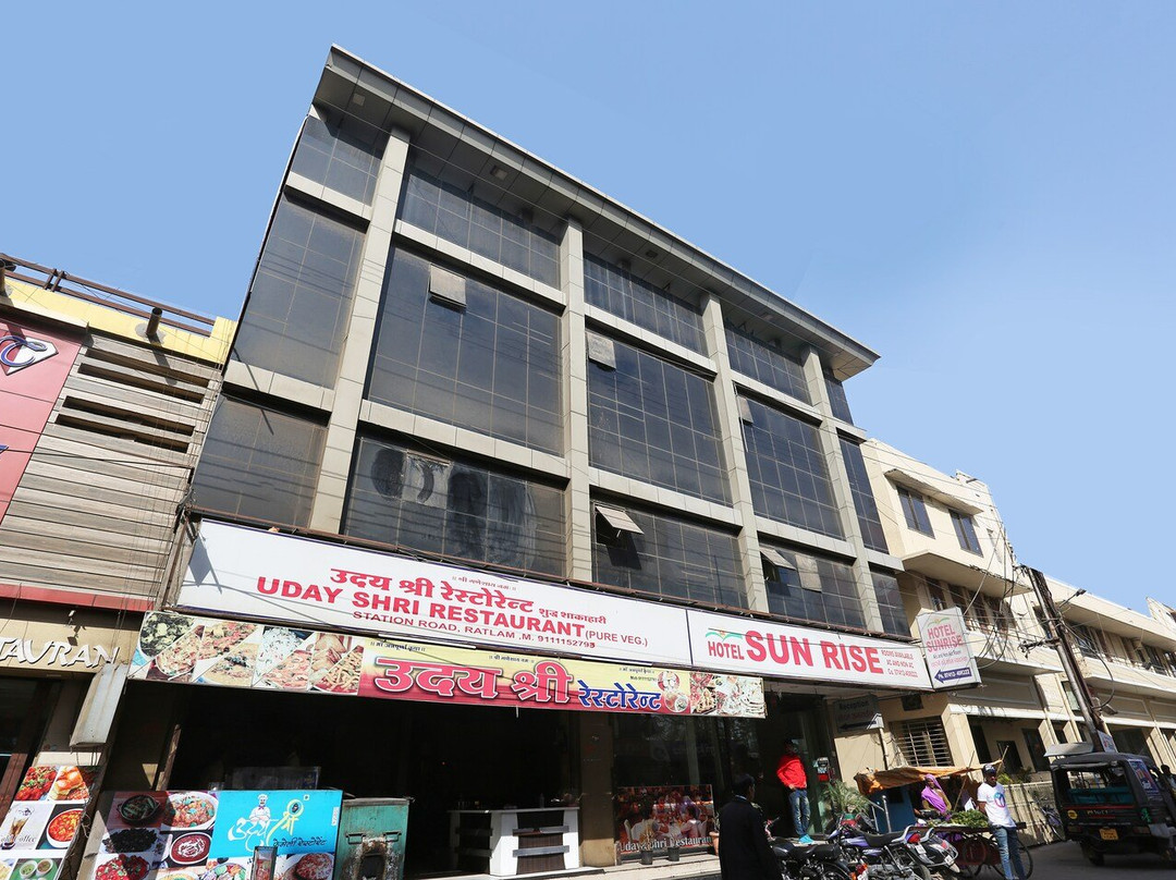 OYO 29731 Hotel Sunrise