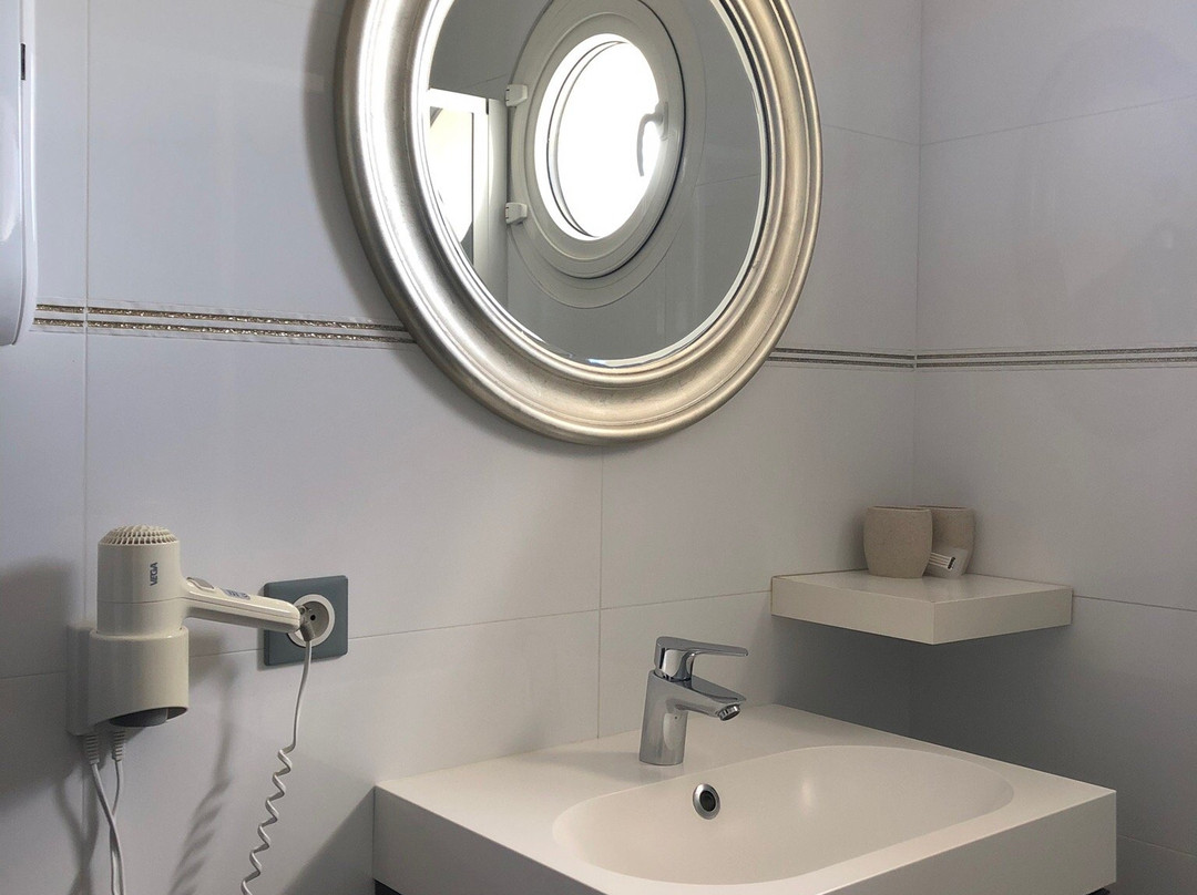 Le Clos des Romarins主图