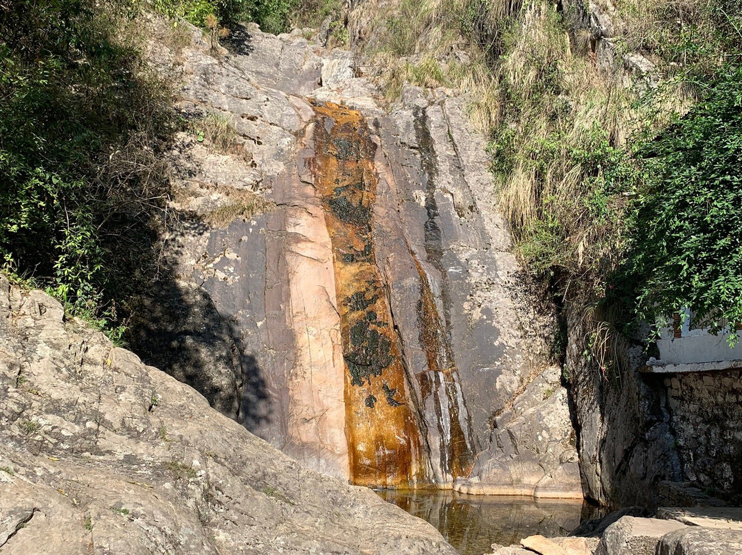 Rudradhari Falls & Caves景点图片
