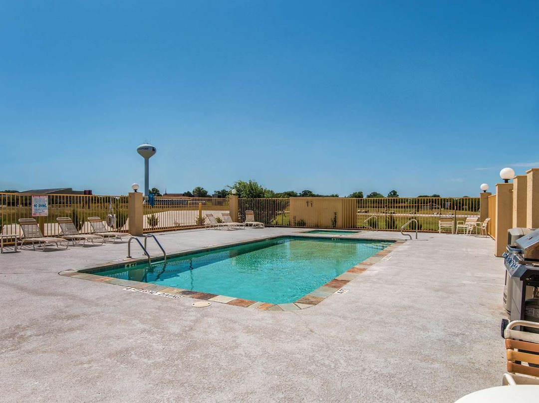 La Quinta Inn & Suites by Wyndham Bridgeport主图