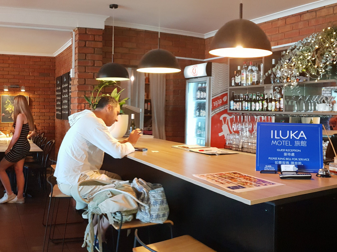 依鲁卡汽车旅馆暨餐厅主图