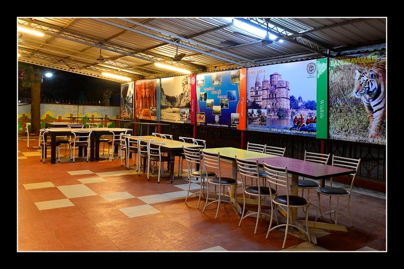 Tourist Motel Pipariya主图