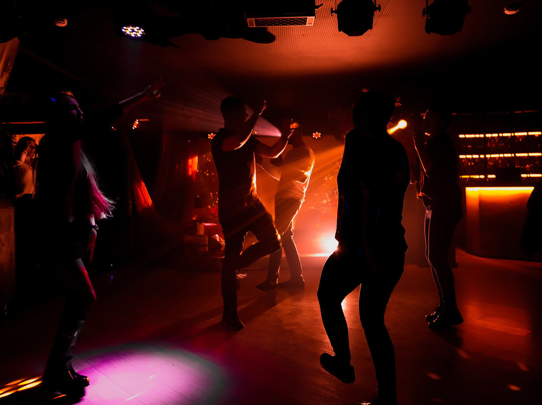 Air Music Hall Karaoke Club-Novorossiysk必去景点