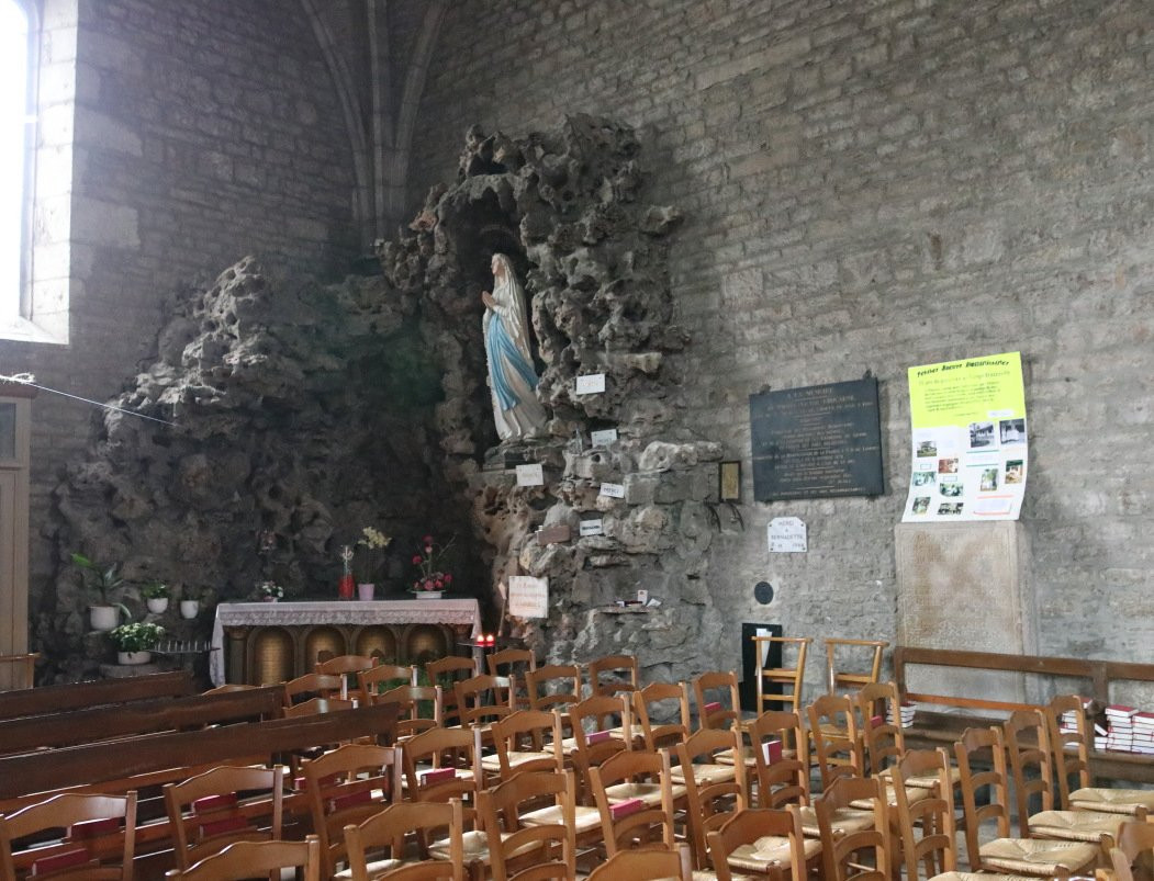 Eglise Saint Nicolas-博讷必去景点