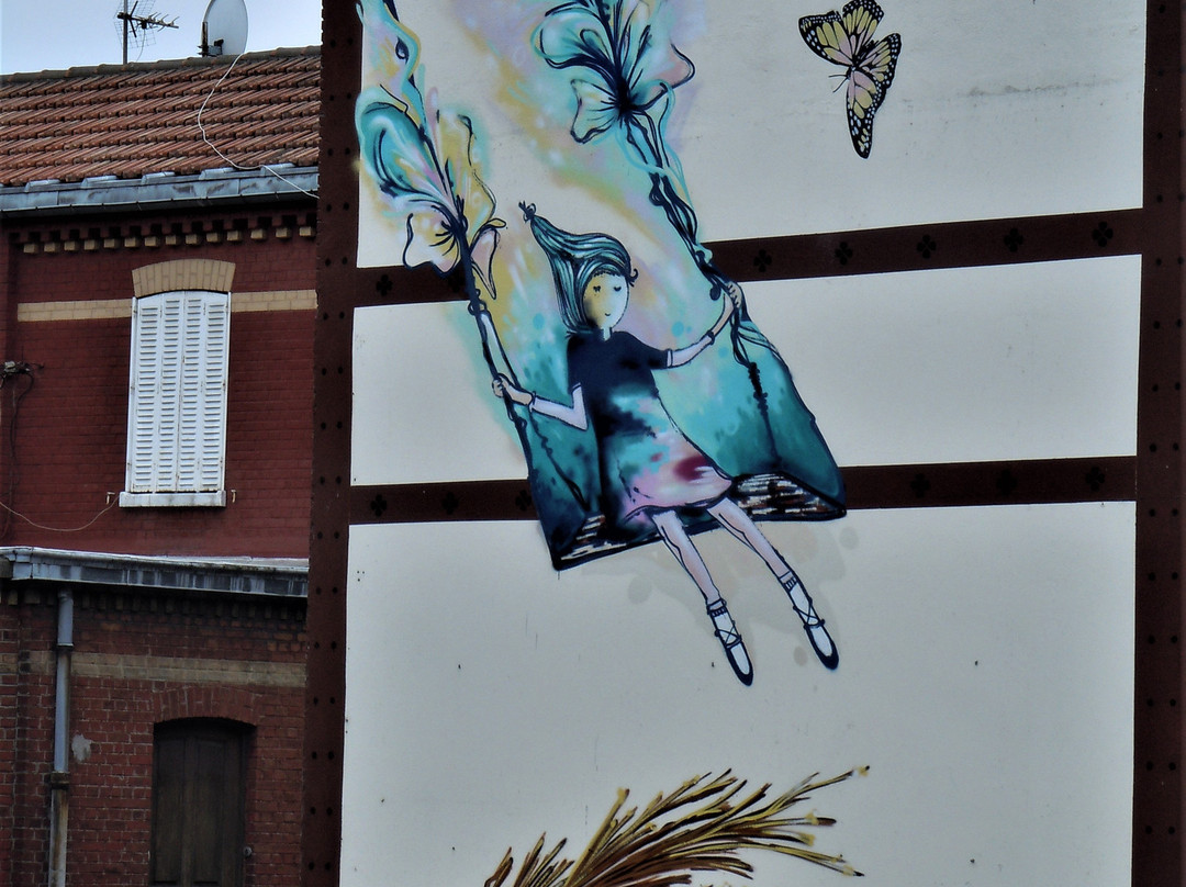 Fresque Petite Fille et Girafes-La Courneuve必去景点