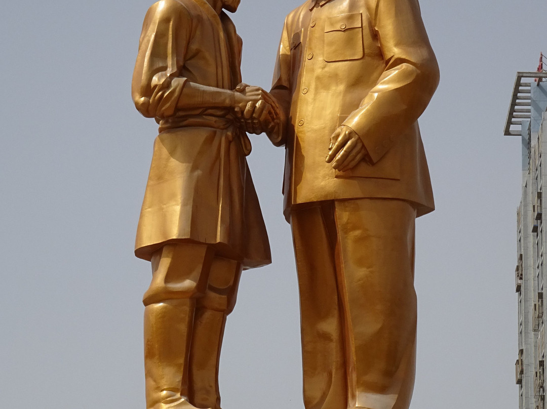 团结广场景点图片