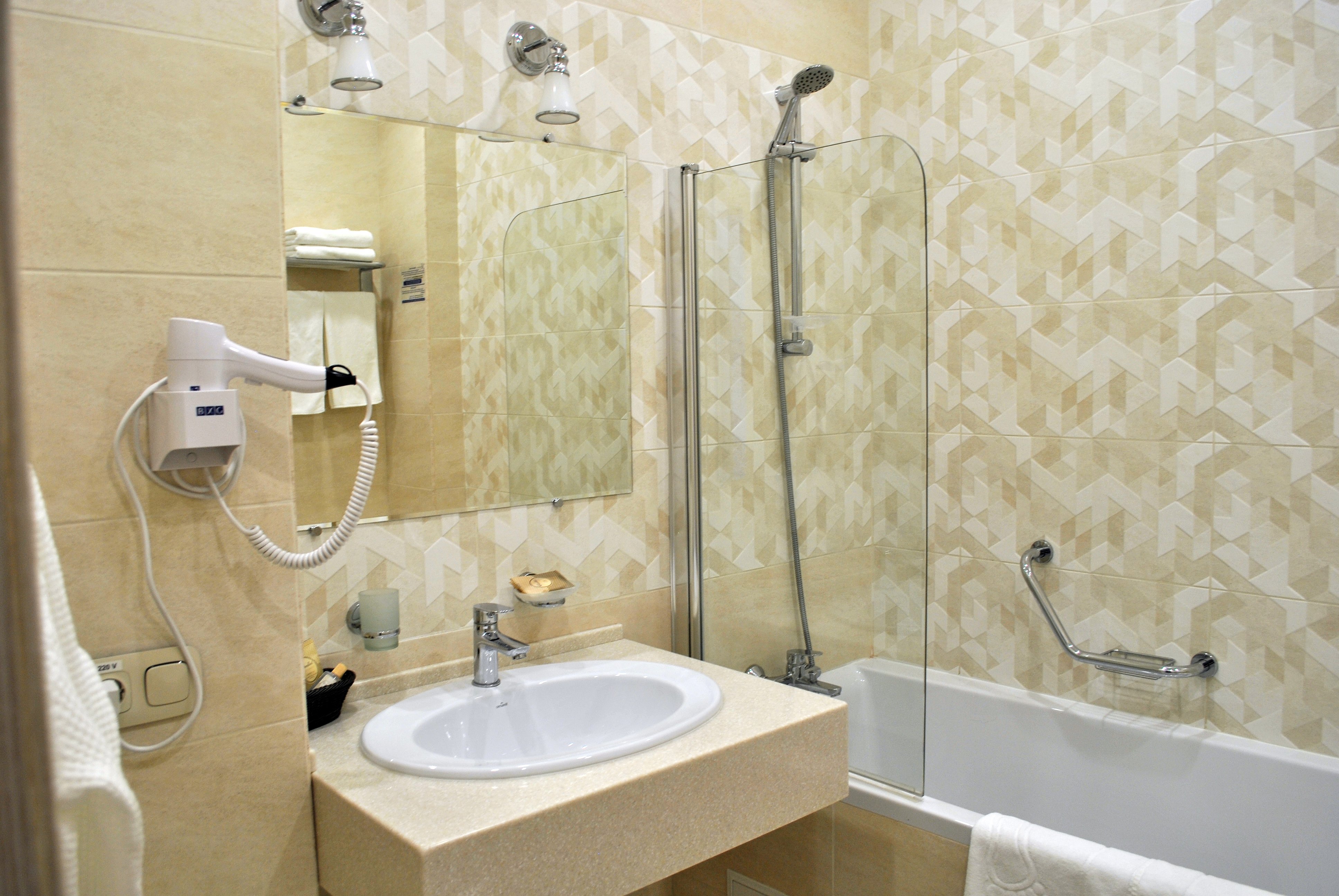 Hrustalniy Resort & Spa-浴室