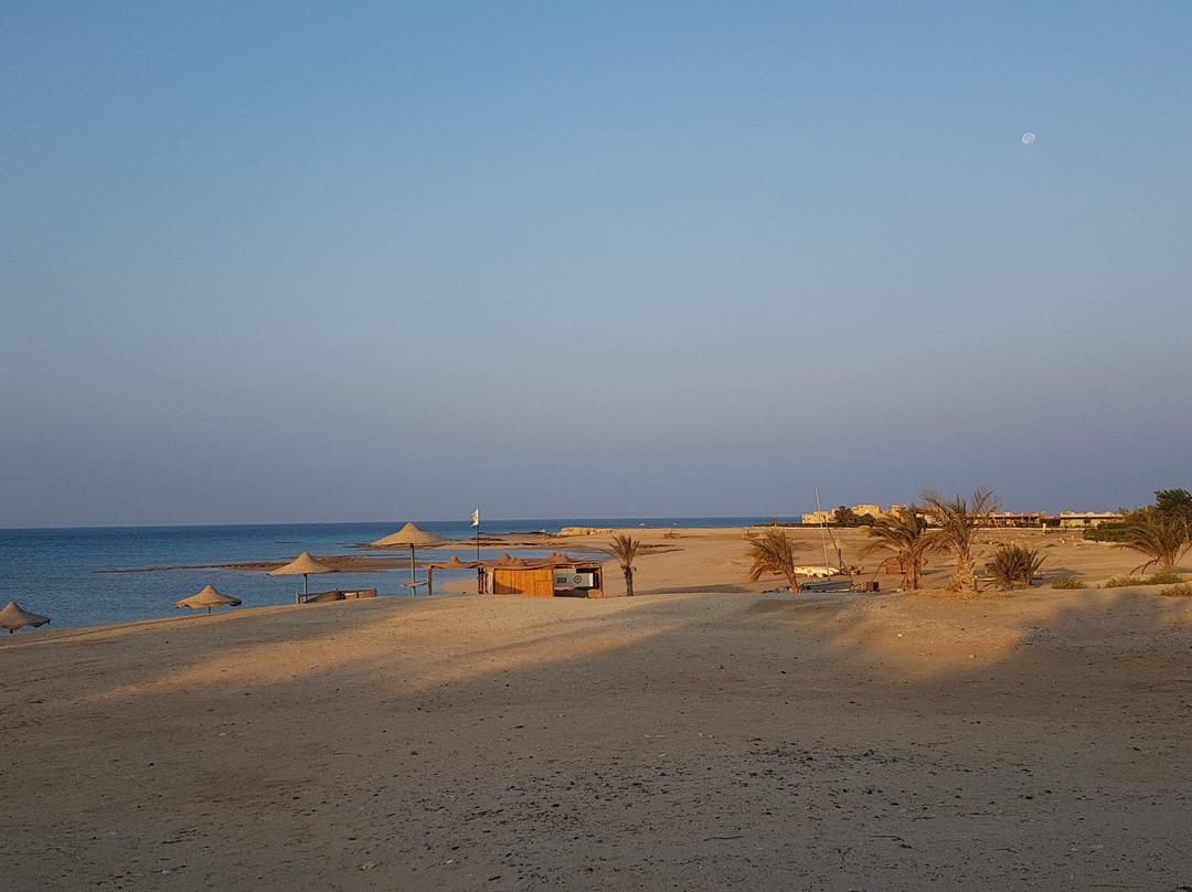 Moonbeach Resort主图