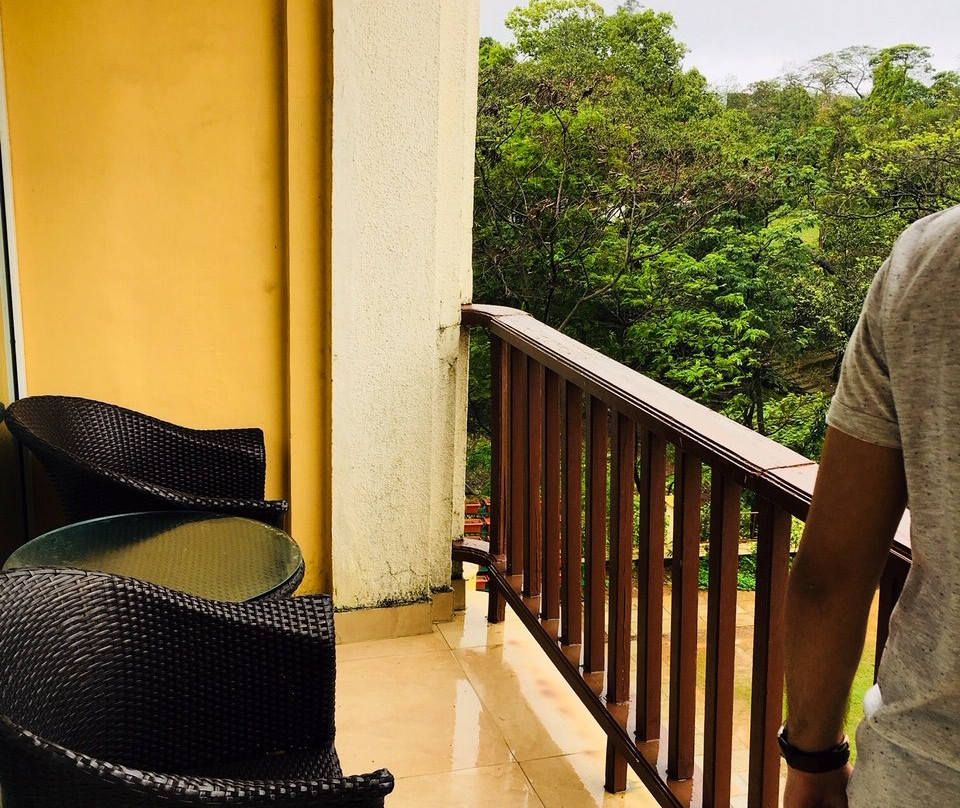Fariyas Resort Lonavala主图