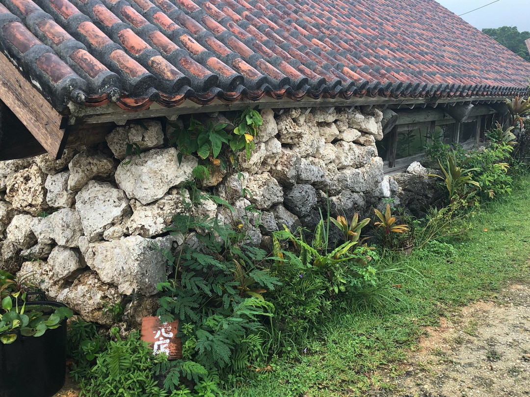 Yomitan Village Traditional Craft Art Center-读谷村必去景点
