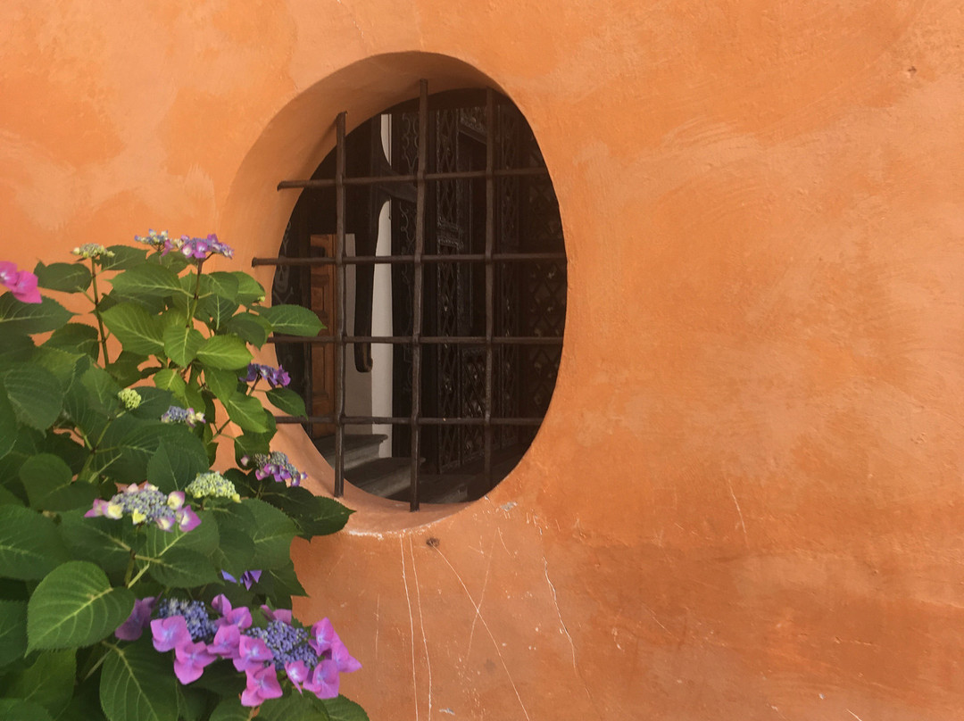 Ossario E Chiesa Di Sant Anna-Poschiavo必去景点