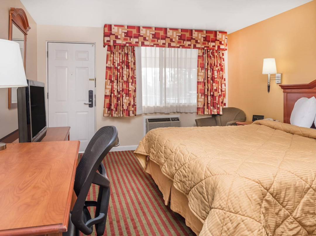 Travelodge by Wyndham Klamath Falls主图