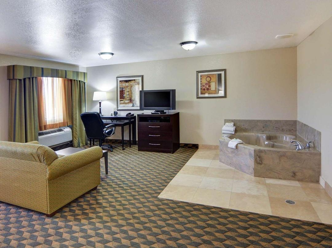 Comfort Suites主图