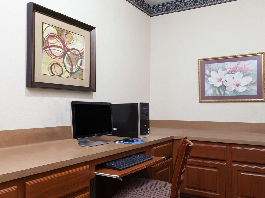 Super 8 by Wyndham Huntsville主图