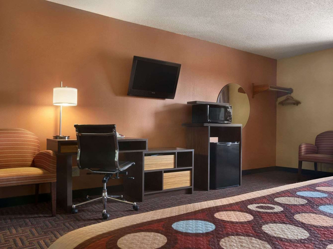 Super 8 by Wyndham Peoria主图