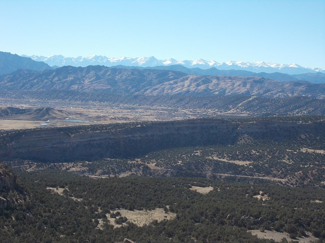 Oil Well Flats Trail System-卡农城必去景点