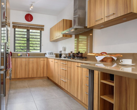 Pearly Sands - Beachfront Deluxe Apartment主图