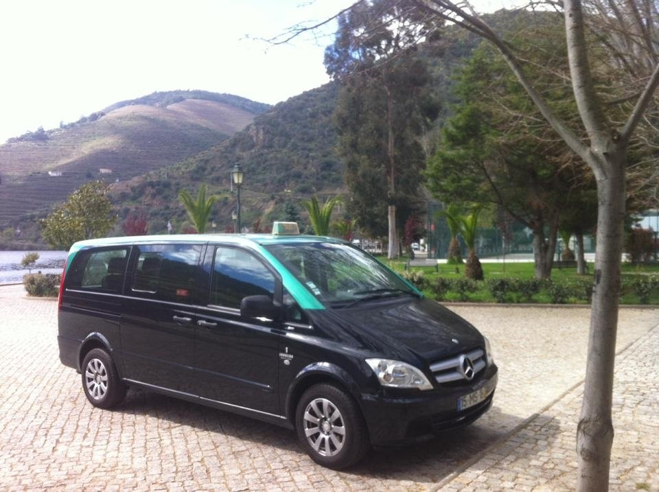 Taxis Regua Douro Valley景点图片