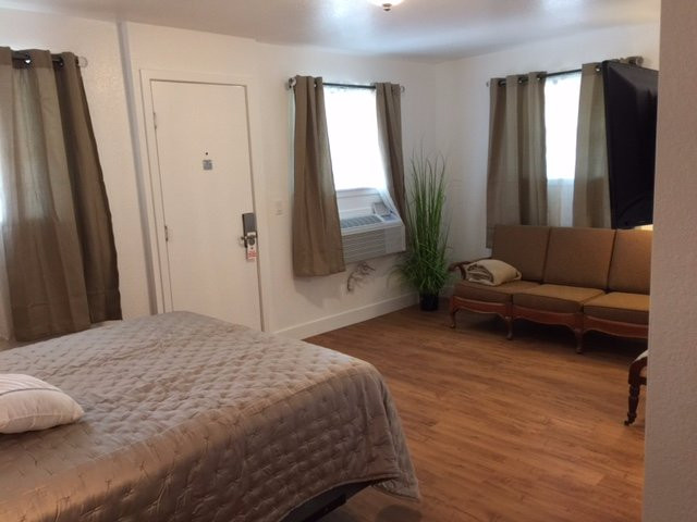 Castle Pines Motel主图