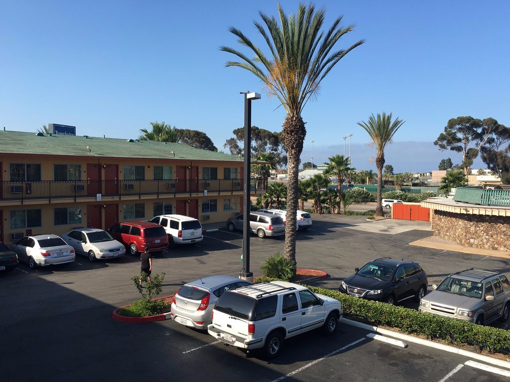 Travelodge by Wyndham Oceanside