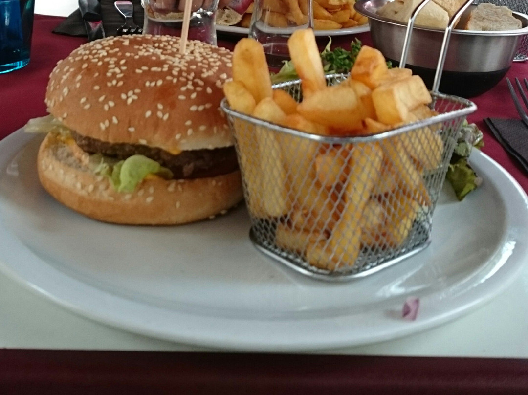 Vergons餐馆和美食-Cafe Du Commerce