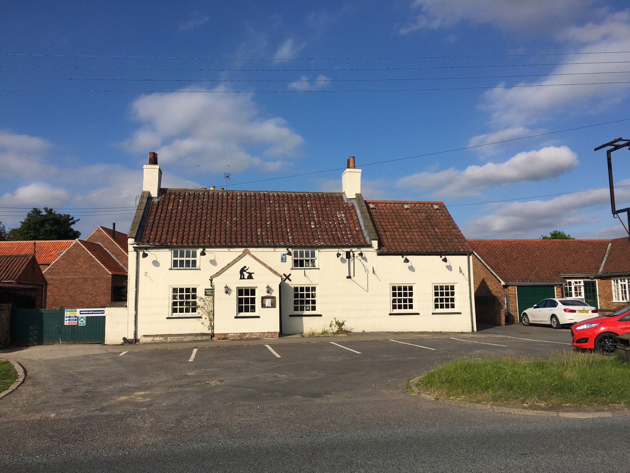 Blacksmiths Arms-官方