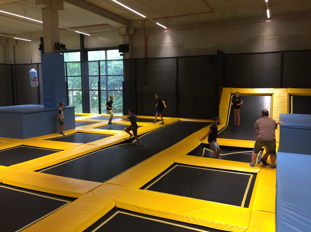 Space Jump Parkstad-科尔克拉德必去景点