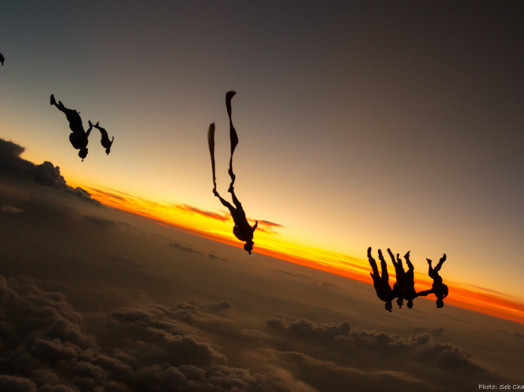 Sunset Parachutisme景点图片