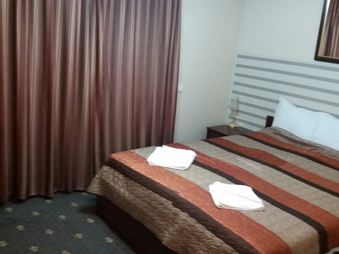 Carnival City Hotel Oradea主图