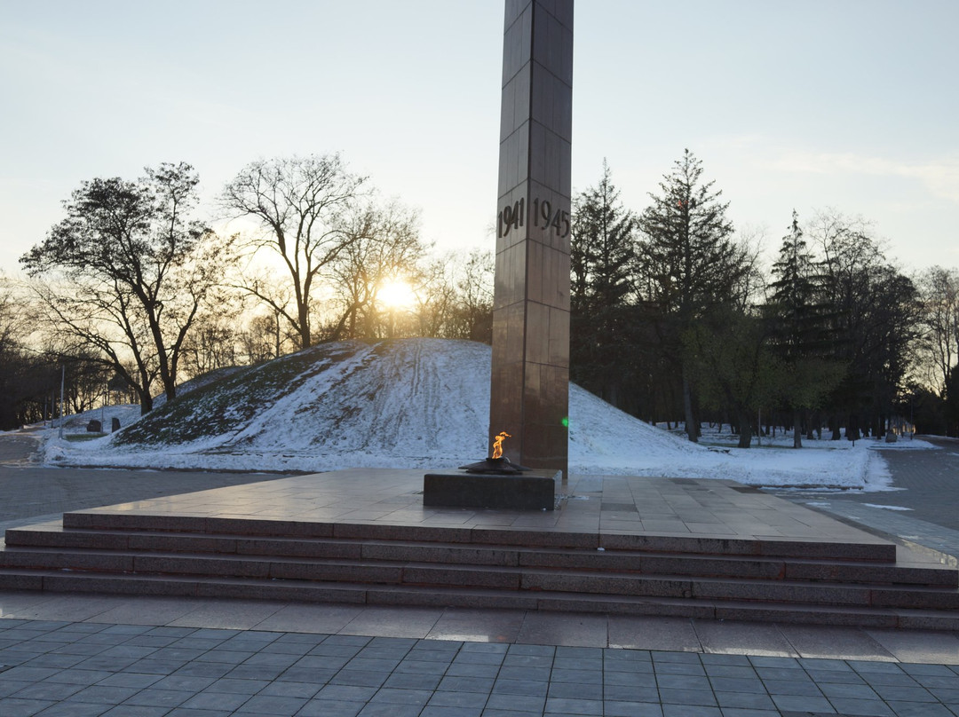 Chernihiv Glory Memorial-Chernihiv必去景点