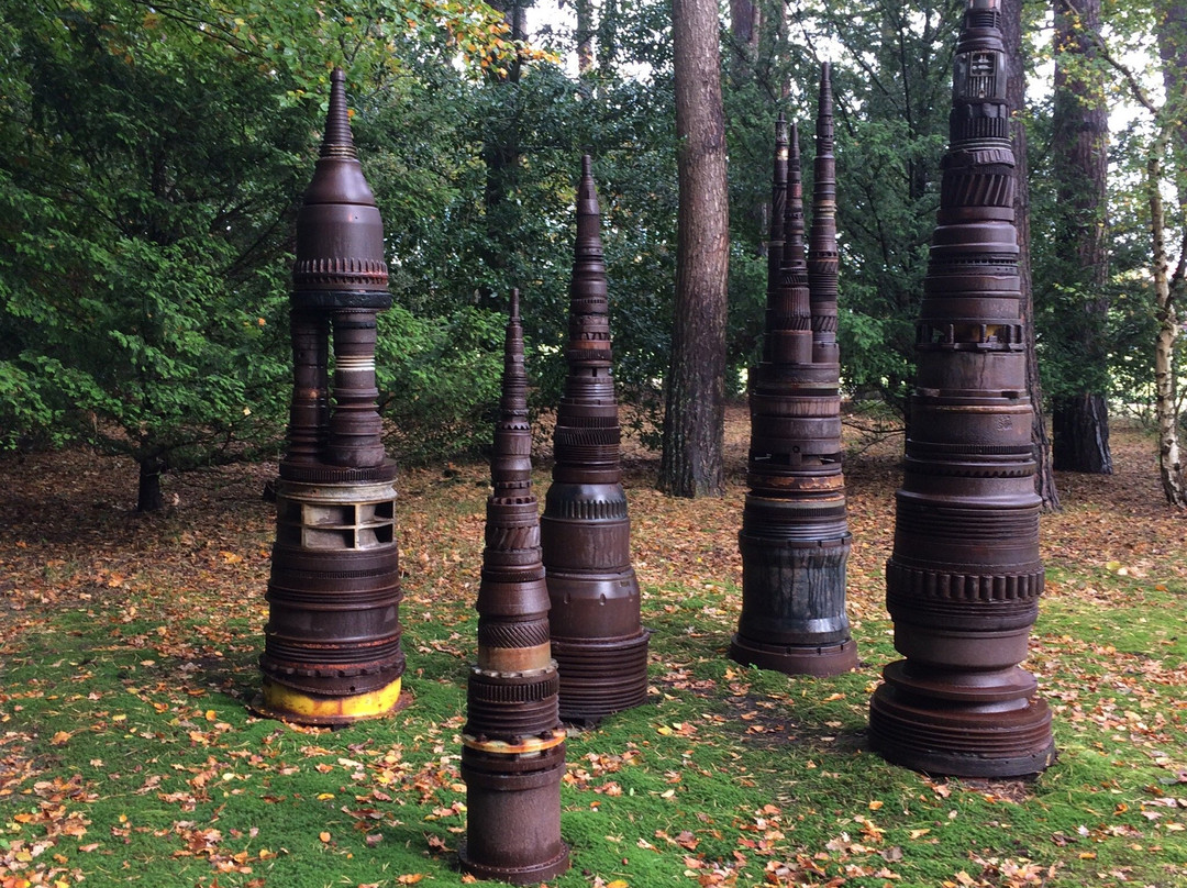 Sculpture Garden Clingenbosch-Wassenaar必去景点