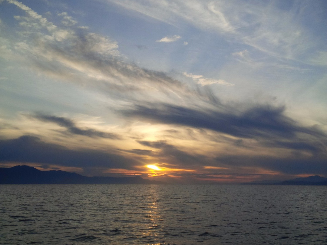 Secret Cove Sail Tours-Halfmoon Bay必去景点