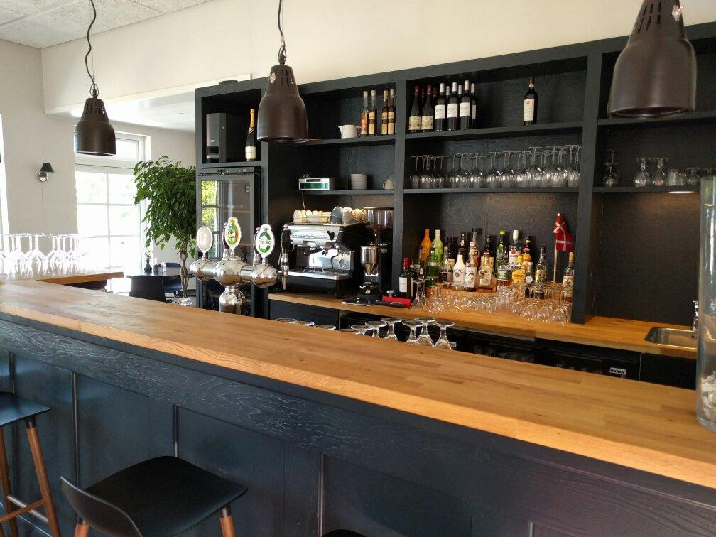 Flinchs Hotel Restaurant