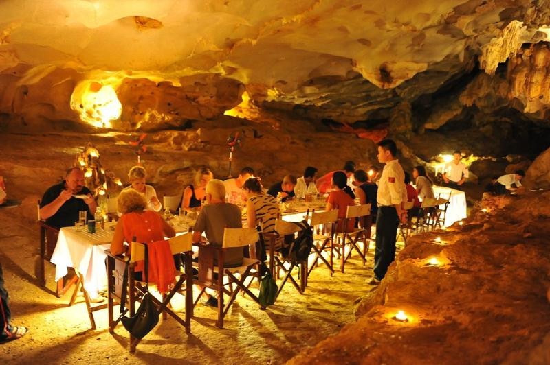 Bai Tu Long Bay Cruise - Day Cruise景点图片
