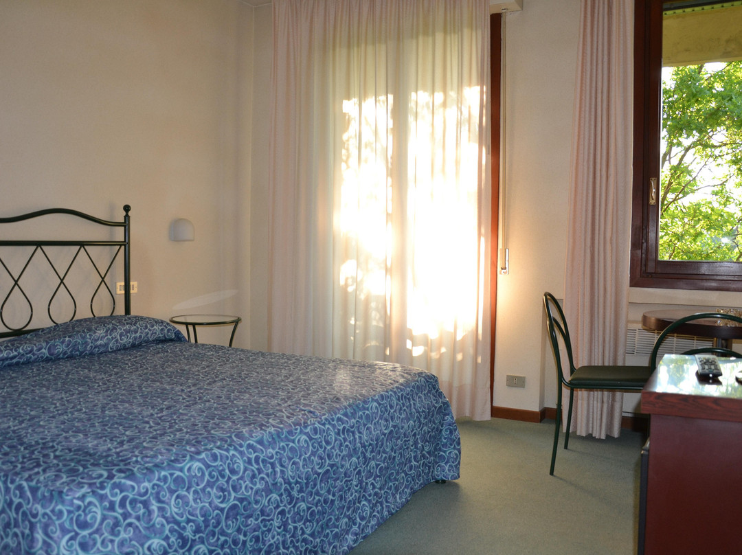 House Hotel Castenaso主图