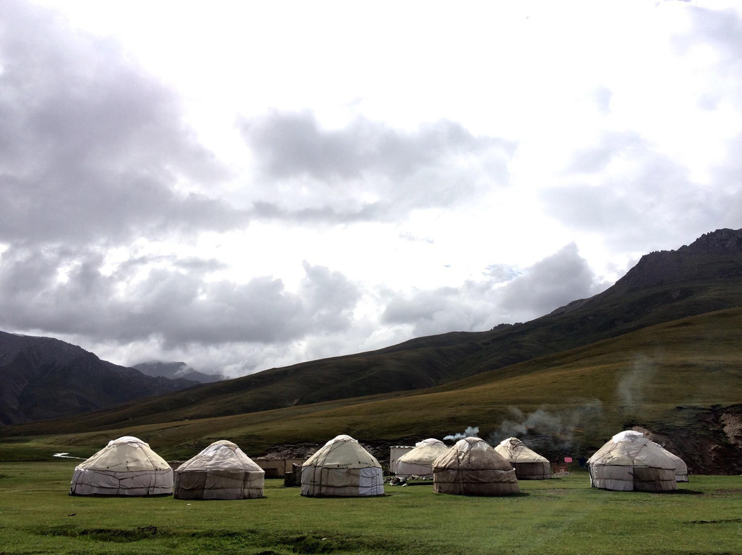 Sabyrbek's Yurts