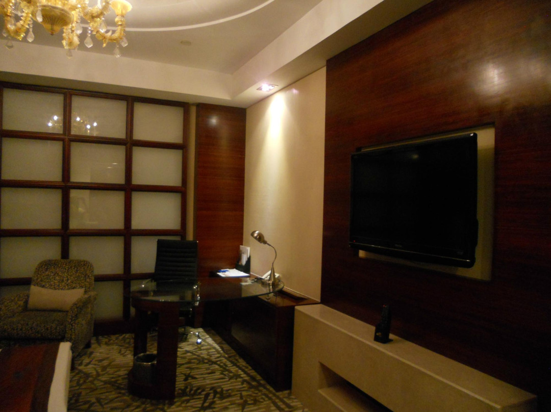 顺景温泉酒店主图