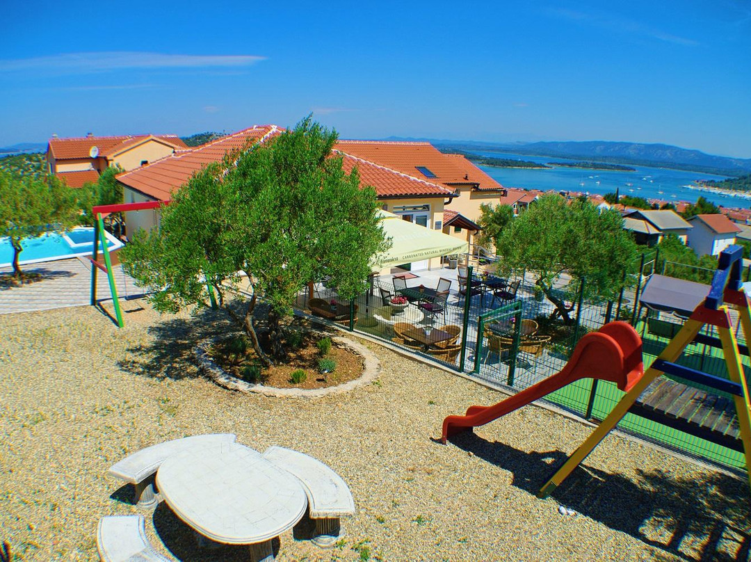 Murter酒店住宿-Pension Hotel Murter