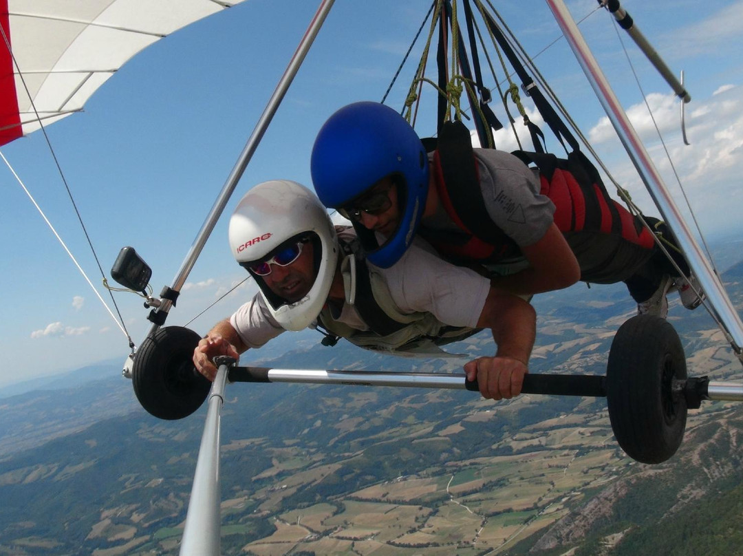 Deltaplano Biposto Tandem Hang Gliding-古比奥必去景点