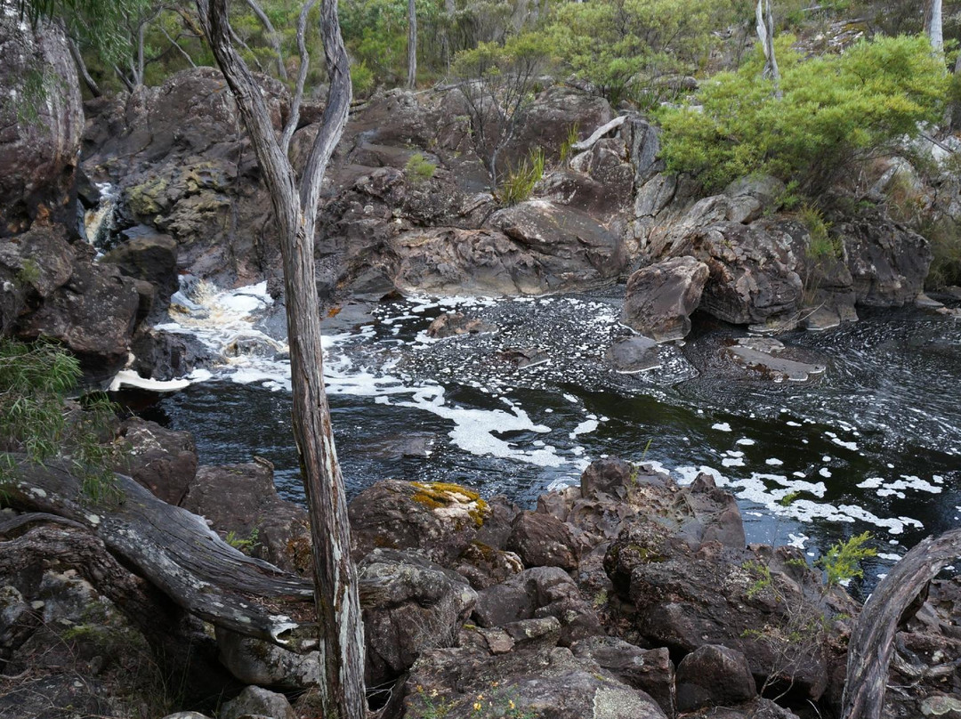 Fernhook Falls景点图片